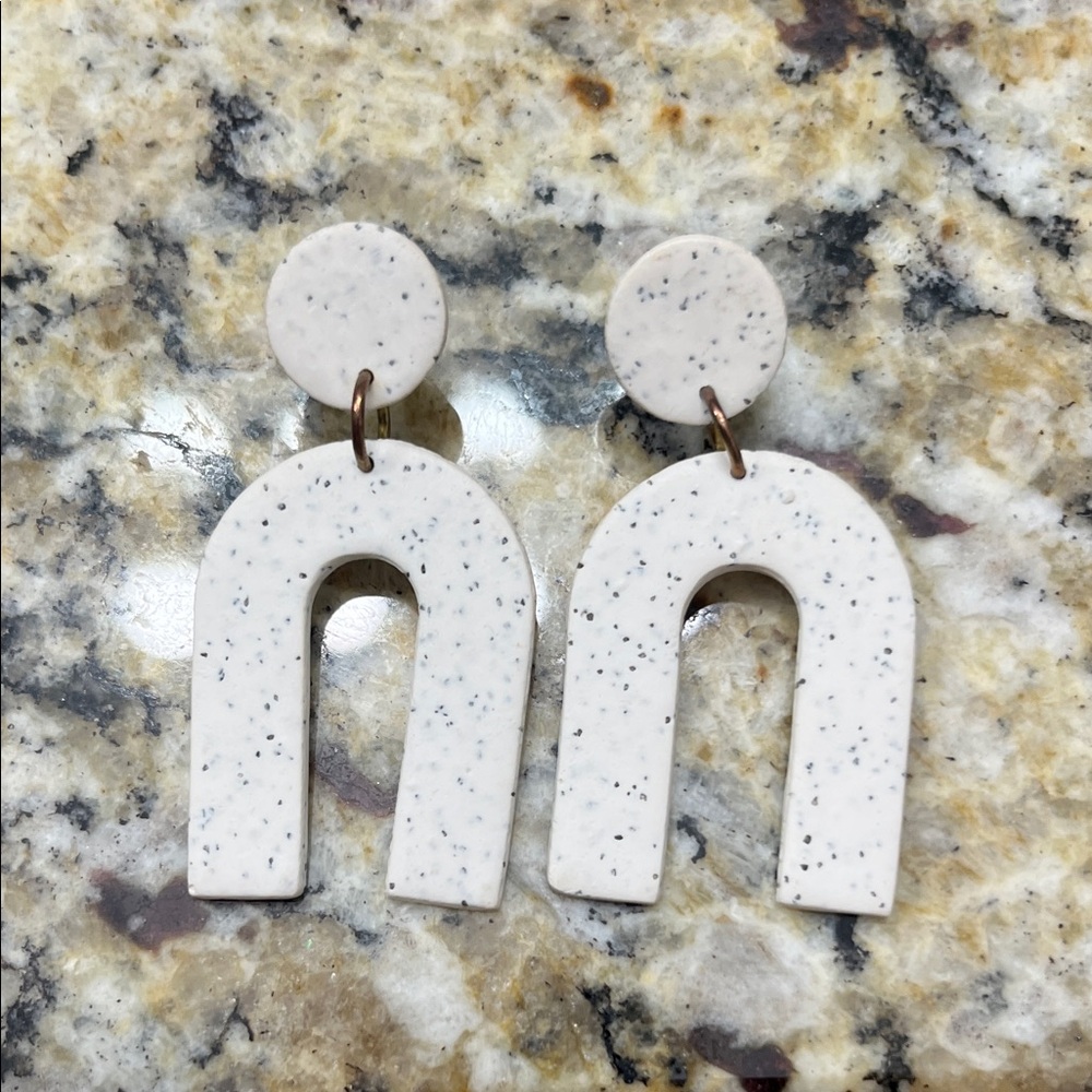 Speckled White Arch Earrings